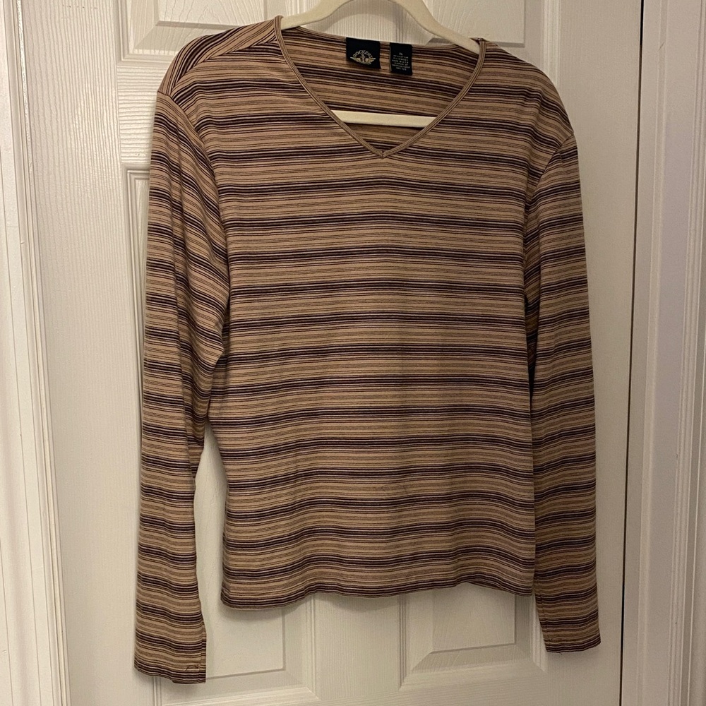 Dockers Women’s brown & tan striped V-Neck Long sleeve tee